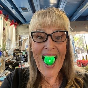 Meet your Posher, Pamela